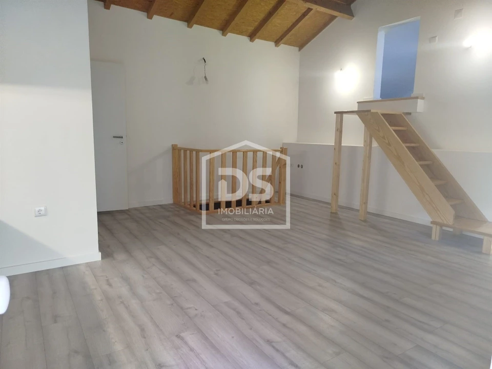 Moradia T1 para Venda em Currelos, Papízios e Sobral Foto 6