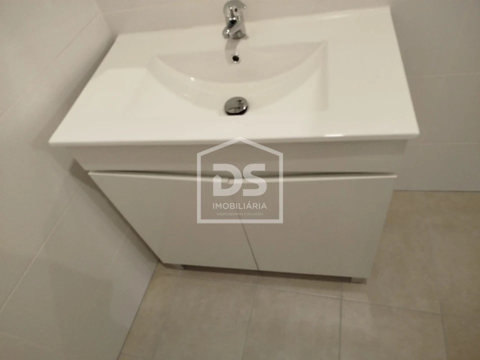 Moradia T1 para Venda em Currelos, Papízios e Sobral Foto 15