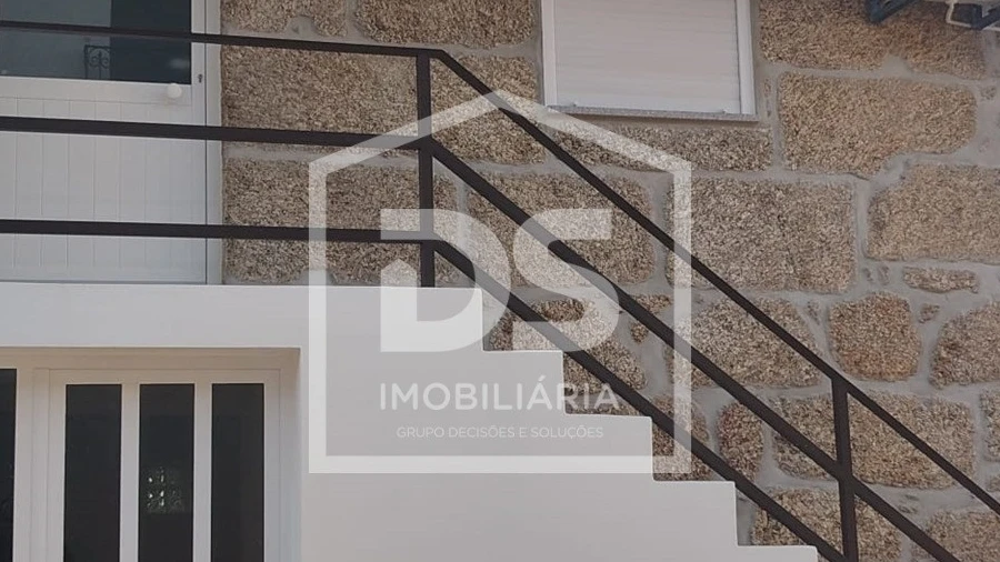 Moradia T1 para Venda em Currelos, Papízios e Sobral
