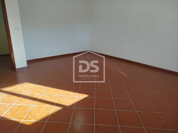 Moradia T3 para Venda em Oliveira do Conde Foto 13