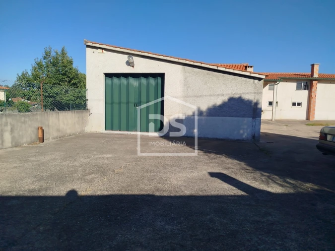 Moradia T3 para Venda em Oliveira do Conde Foto 5
