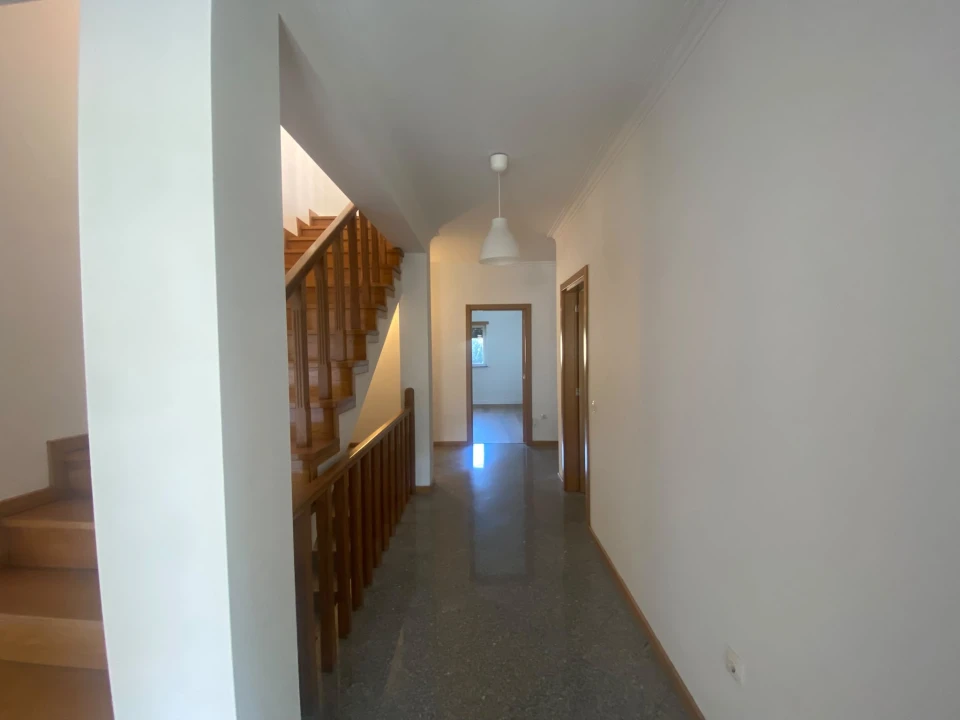 Moradia T4 para Venda em Rio de Loba Foto 11