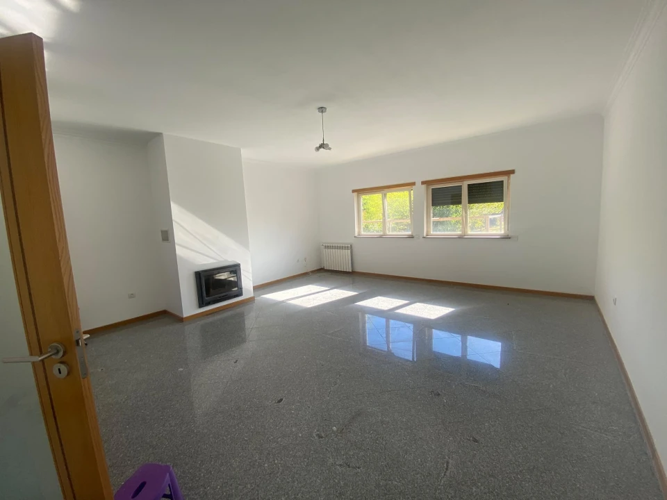Moradia T4 para Venda em Rio de Loba Foto 10
