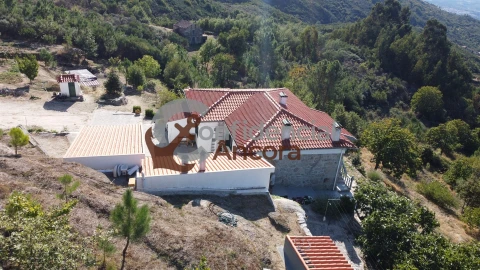 Quinta T3 para Venda em Santa Marinha e São Martinho