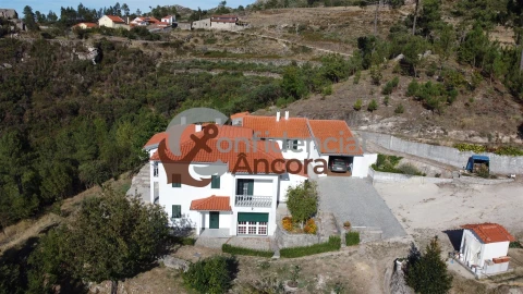 Quinta T3 para Venda em Santa Marinha e São Martinho