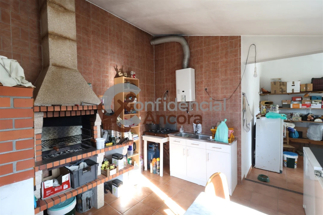 Quinta T3 para Venda em Santa Marinha e São Martinho Foto 39