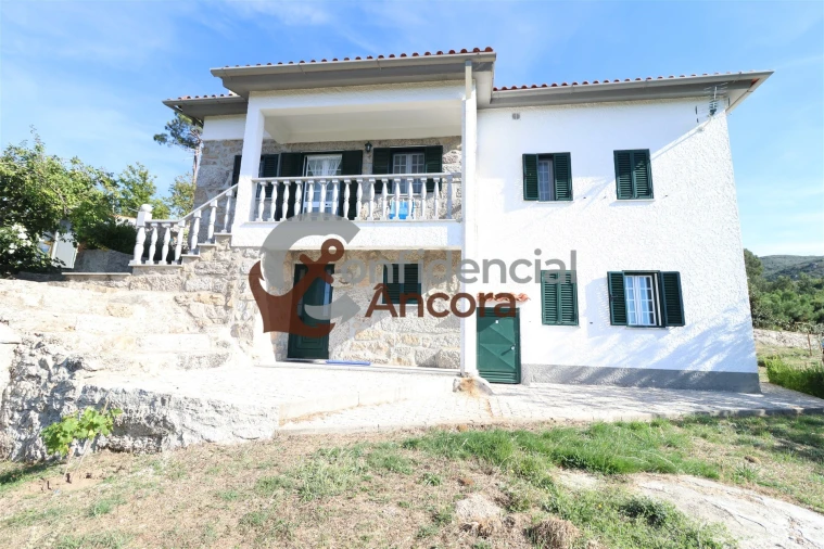 Quinta T3 para Venda em Santa Marinha e São Martinho Foto 23