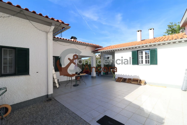 Quinta T3 para Venda em Santa Marinha e São Martinho Foto 36