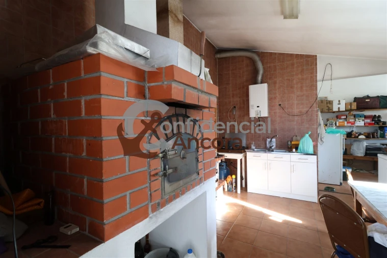 Quinta T3 para Venda em Santa Marinha e São Martinho Foto 38
