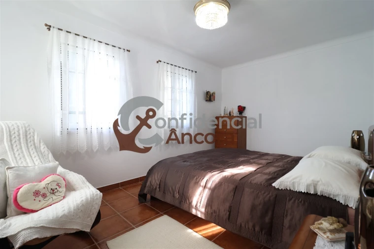 Quinta T3 para Venda em Santa Marinha e São Martinho Foto 64