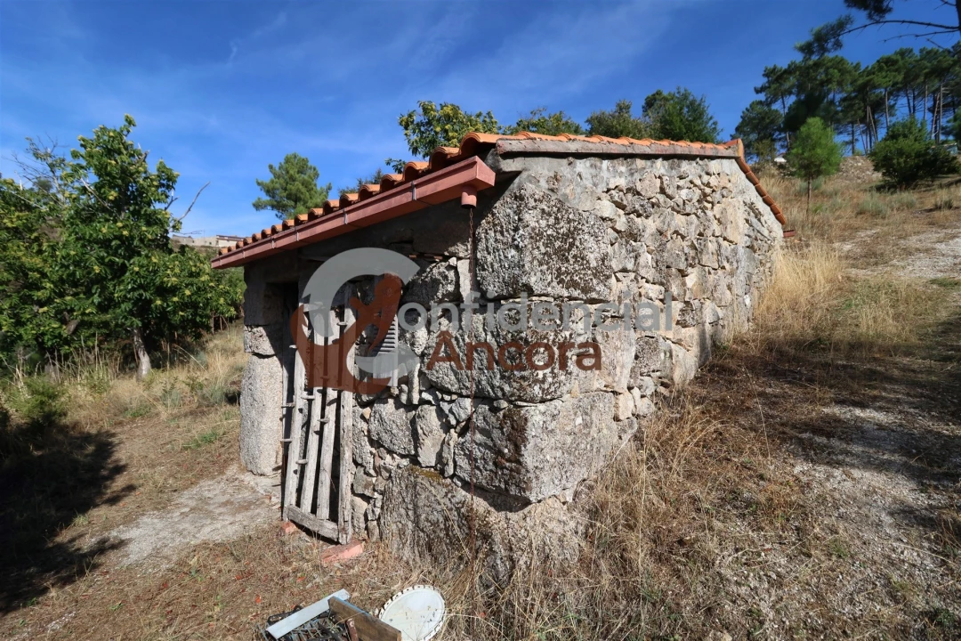 Quinta T3 para Venda em Santa Marinha e São Martinho Foto 19