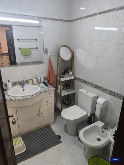 Apartamento T2 para Venda em Santa Iria de Azoia, São João da Talha e Bobadela