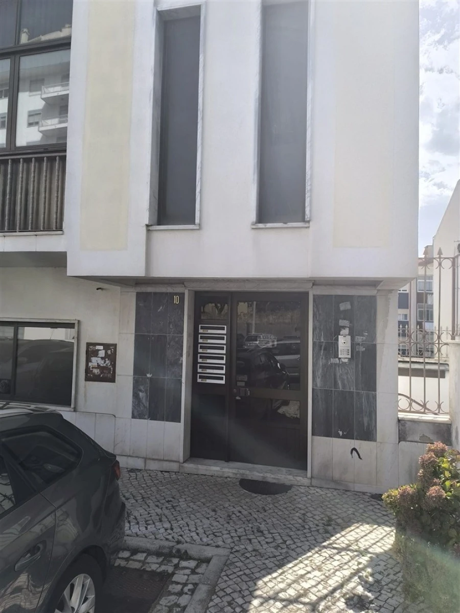 Apartamento T2 para Venda em Santa Iria de Azoia, São João da Talha e Bobadela Foto 2
