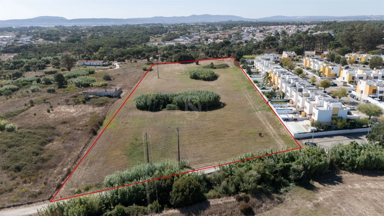 Terreno para Venda em Santo Antonio da Charneca Foto 3