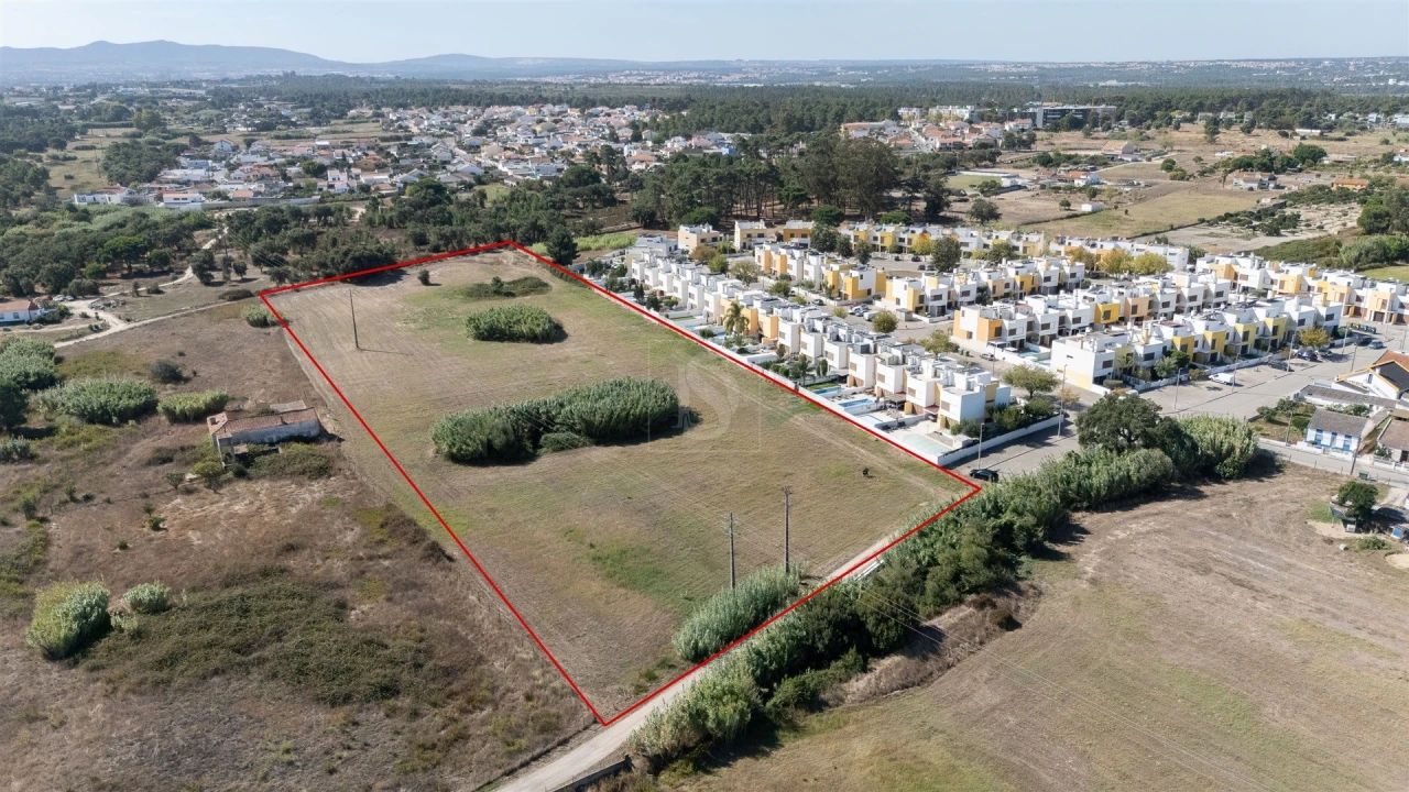 Terreno para Venda em Santo Antonio da Charneca Foto 4