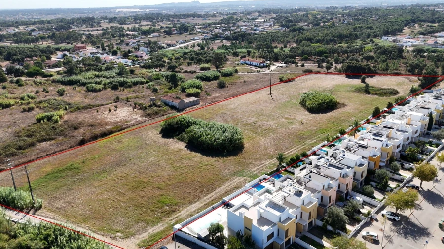 Terreno para Venda em Santo Antonio da Charneca