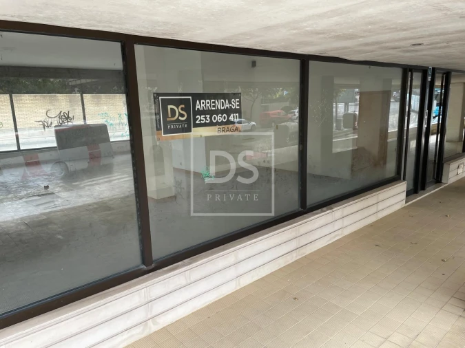 Loja para Arrendamento em São Vicente (Braga) Foto 4