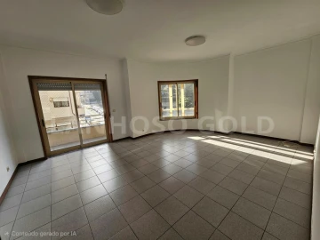 Apartamento T3 para Venda em São Vicente (Braga)