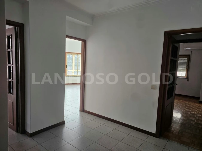 Apartamento T3 para Arrendamento em São Vicente (Braga) Foto 5