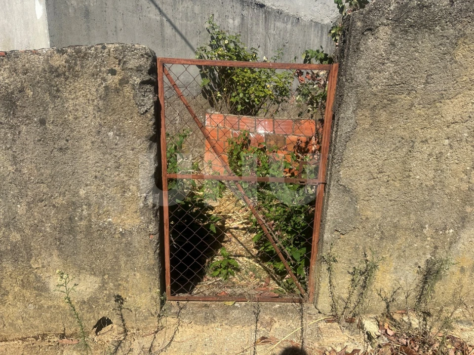 Moradia T1 para Venda em São Vicente da Beira Foto 9
