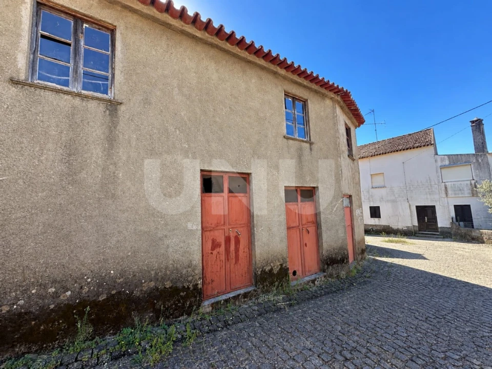Moradia T1 para Venda em São Vicente da Beira Foto 3