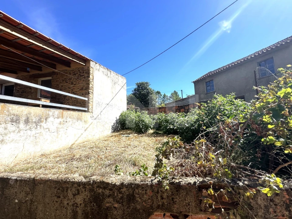 Moradia T1 para Venda em São Vicente da Beira Foto 11