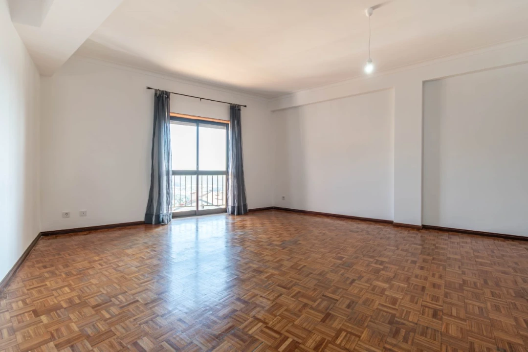 Apartamento T3 para Venda em Covilhã e Canhoso Foto 17