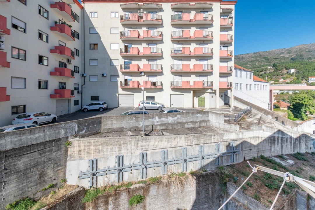 Apartamento T3 para Venda em Covilhã e Canhoso Foto 34
