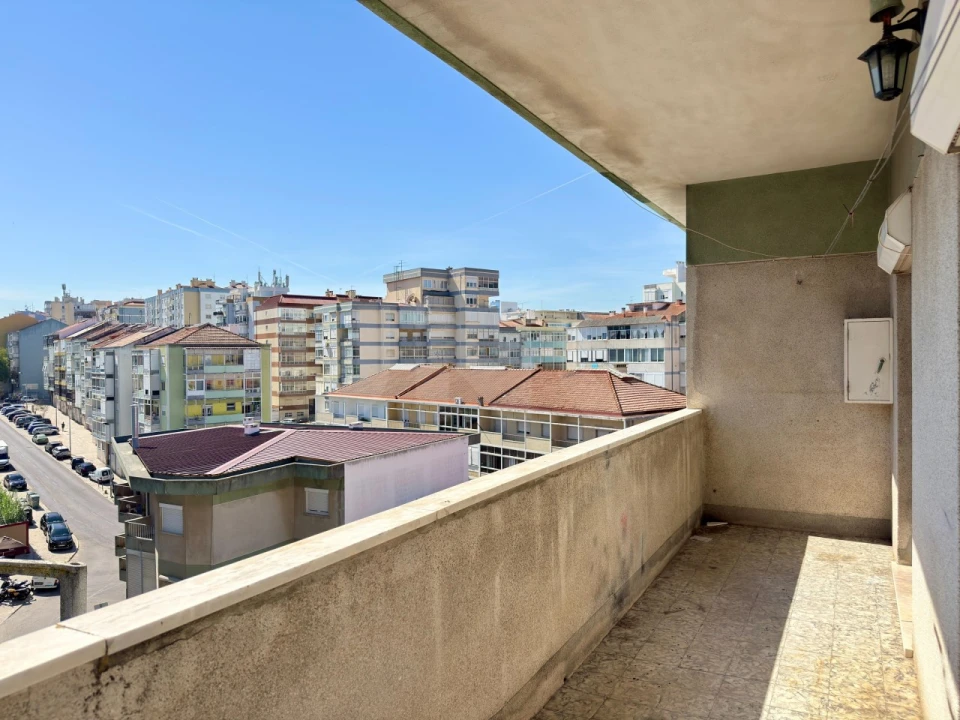 Apartamento T3 para Venda em Almada, Cova da Piedade, Pragal e Cacilhas Foto 5