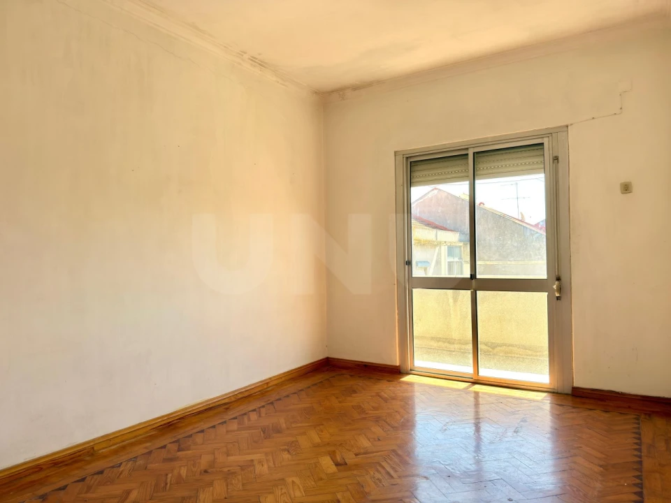 Apartamento T3 para Venda em Almada, Cova da Piedade, Pragal e Cacilhas Foto 8