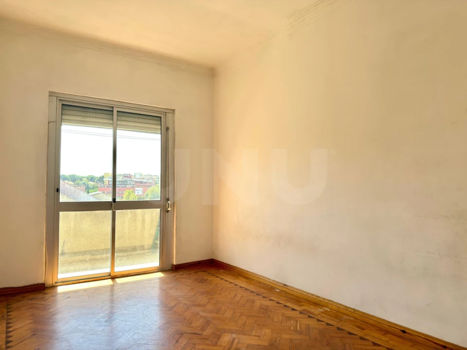 Apartamento T3 para Venda em Almada, Cova da Piedade, Pragal e Cacilhas Foto 9