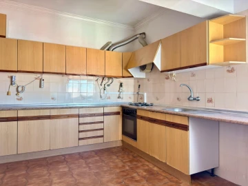 Apartamento T3 para Venda em Almada, Cova da Piedade, Pragal e Cacilhas
