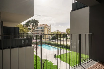Apartamento T2 para Venda em Carcavelos e Parede