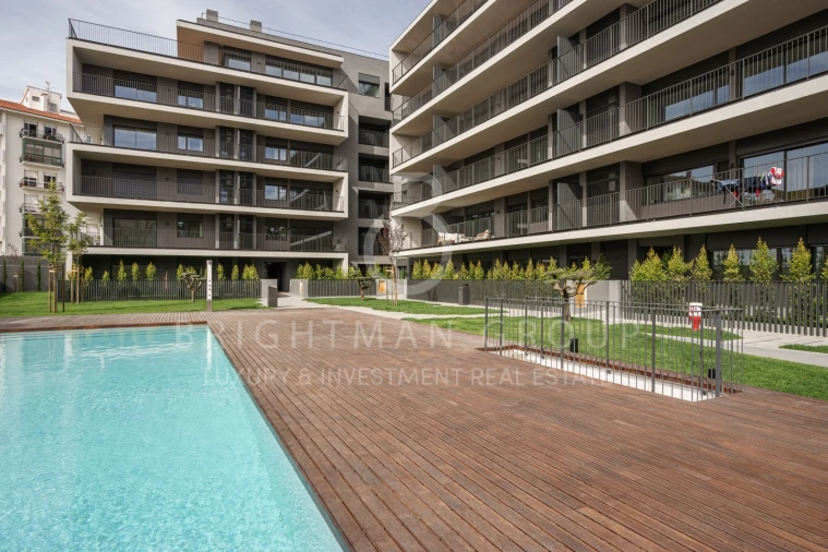 Apartamento T2 para Venda em Carcavelos e Parede Foto 23