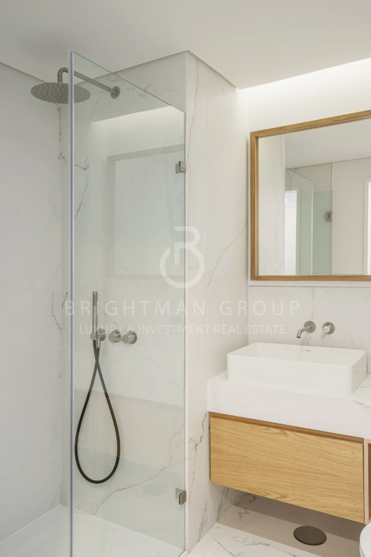 Apartamento T3 para Venda em Carcavelos e Parede Foto 13