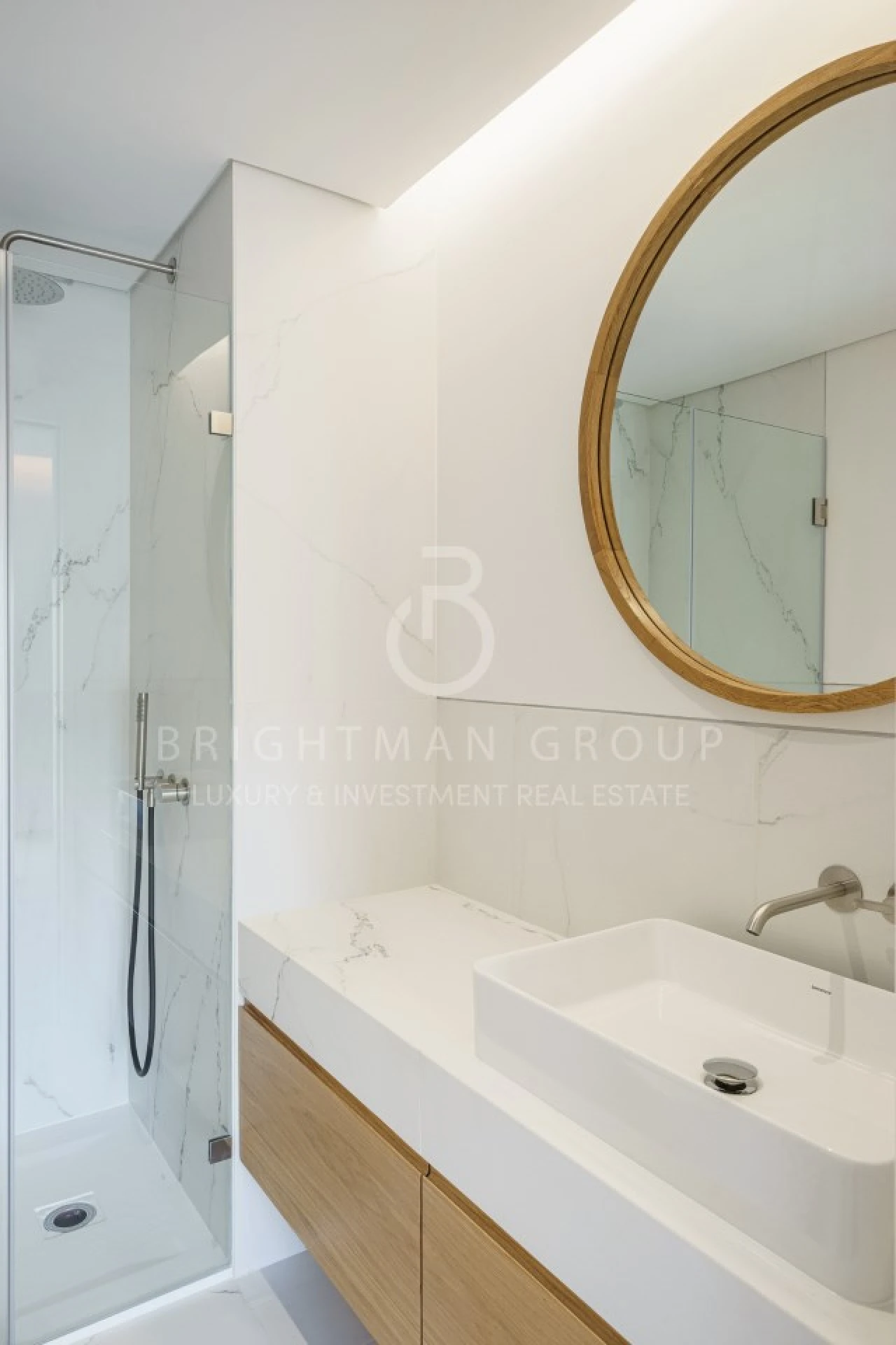 Apartamento T3 para Venda em Carcavelos e Parede Foto 17