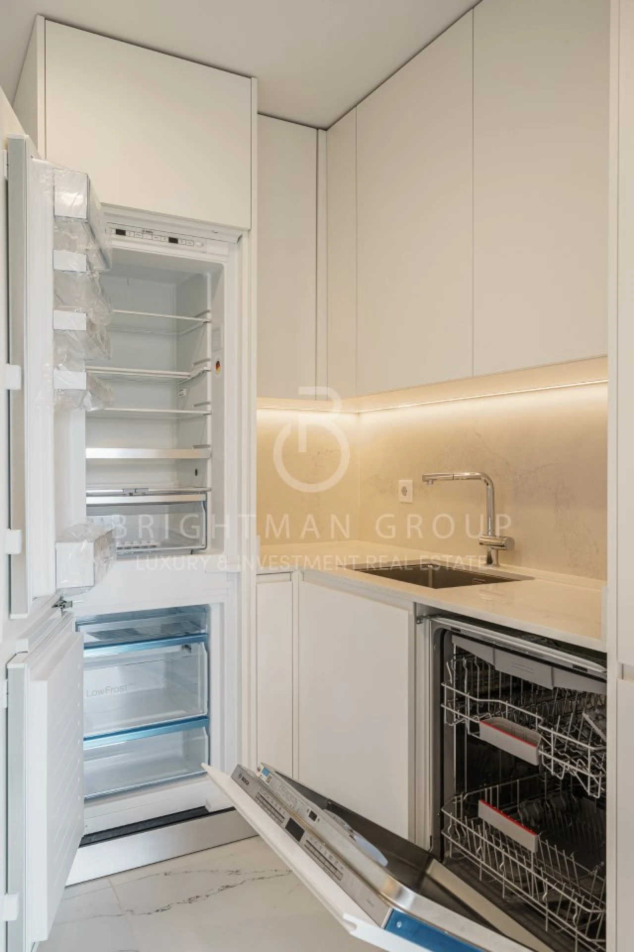 Apartamento T3 para Venda em Carcavelos e Parede Foto 24