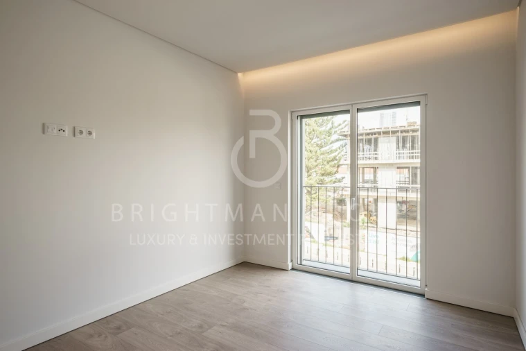 Apartamento T3 para Venda em Carcavelos e Parede Foto 9
