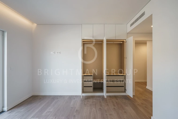 Apartamento T3 para Venda em Carcavelos e Parede Foto 10