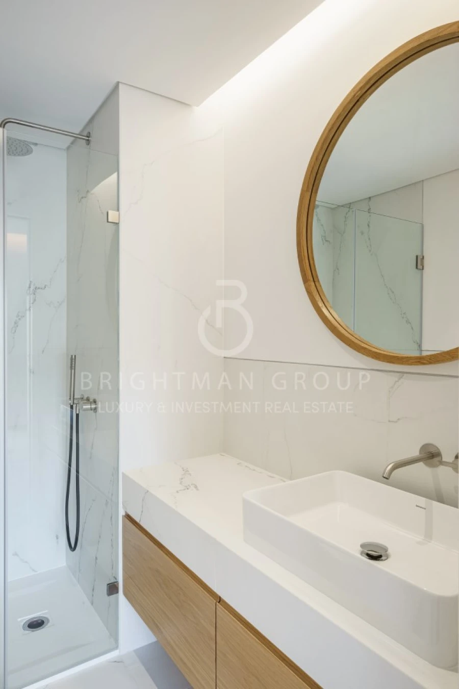 Apartamento T3 para Venda em Carcavelos e Parede Foto 17