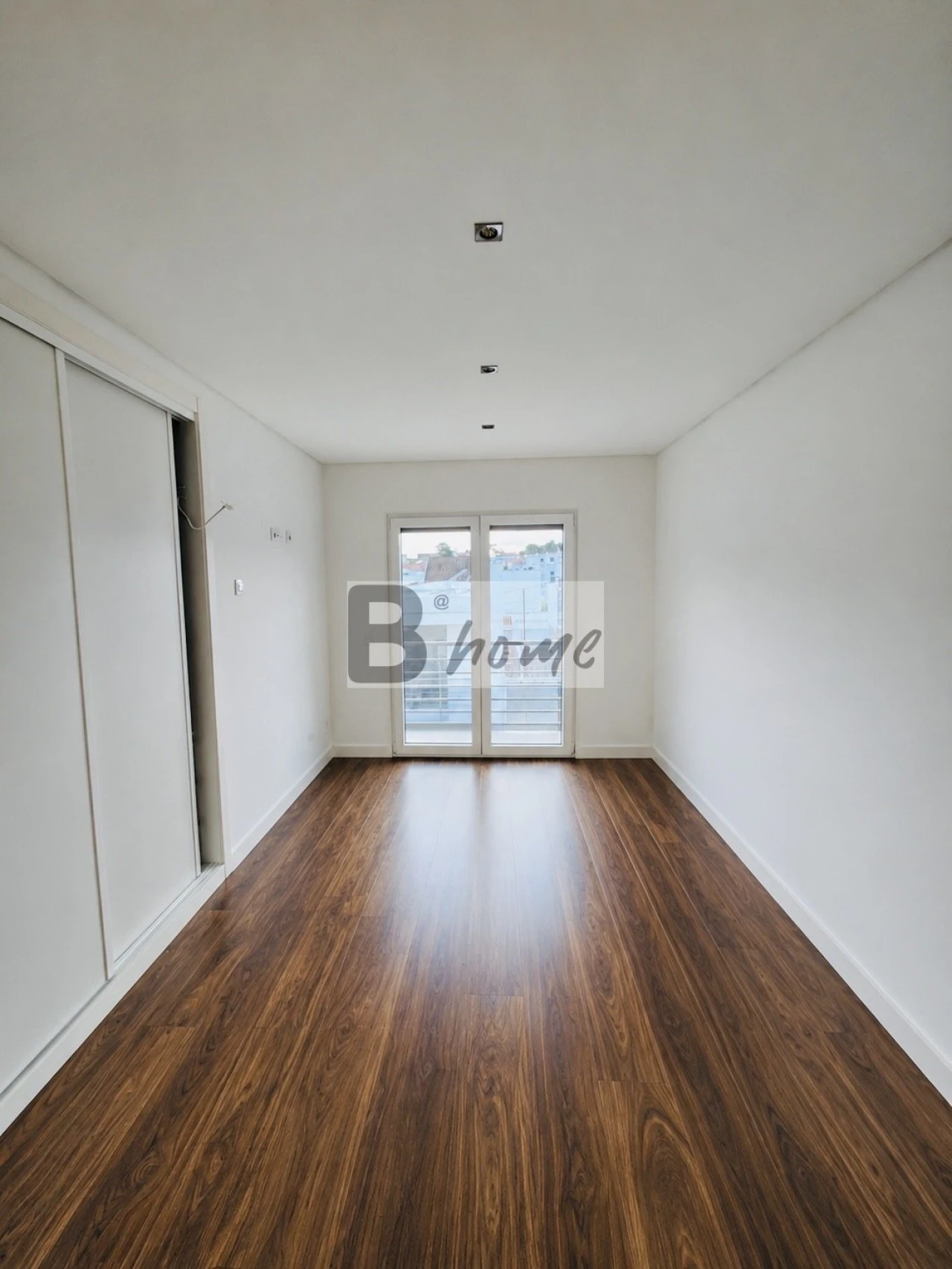Moradia T4 para Venda em Charneca de Caparica e Sobreda Foto 4
