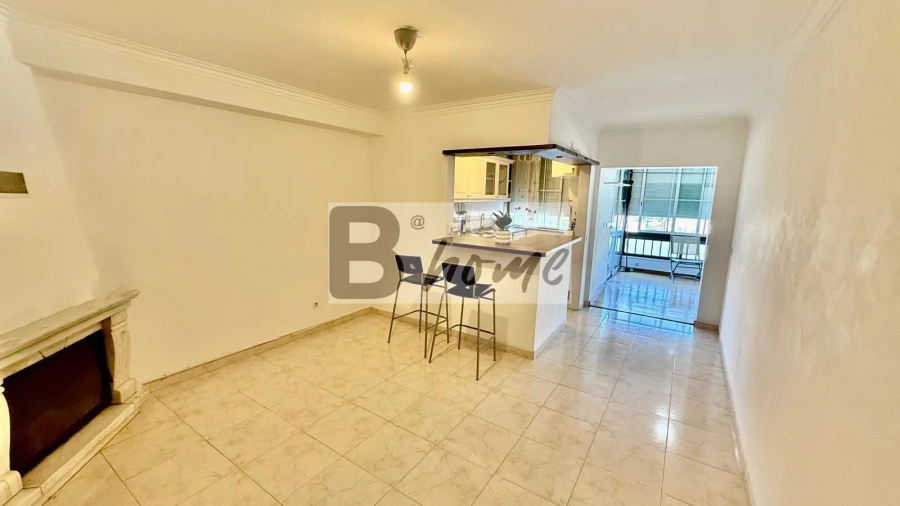 Apartamento T1 para Venda em Barcarena Foto 4