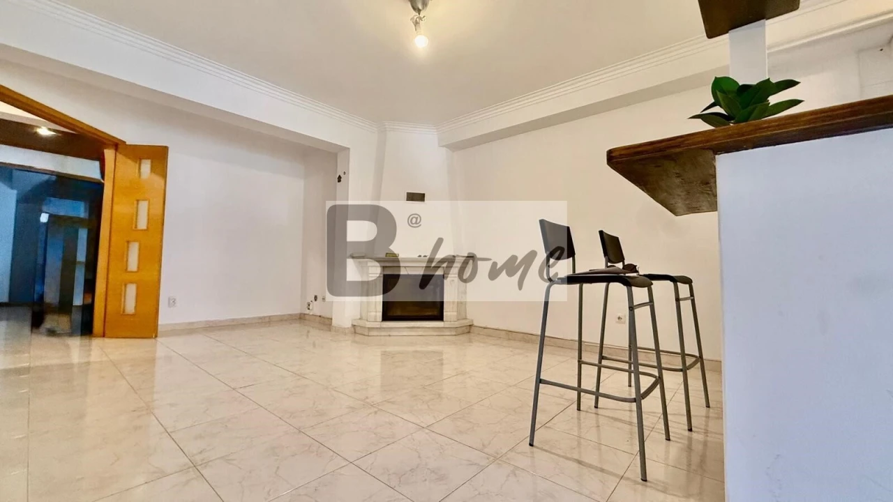 Apartamento T1 para Venda em Barcarena Foto 5