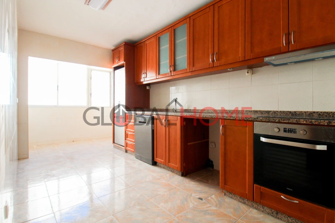 Apartamento T3 para Venda em Vilar de Andorinho Foto 7