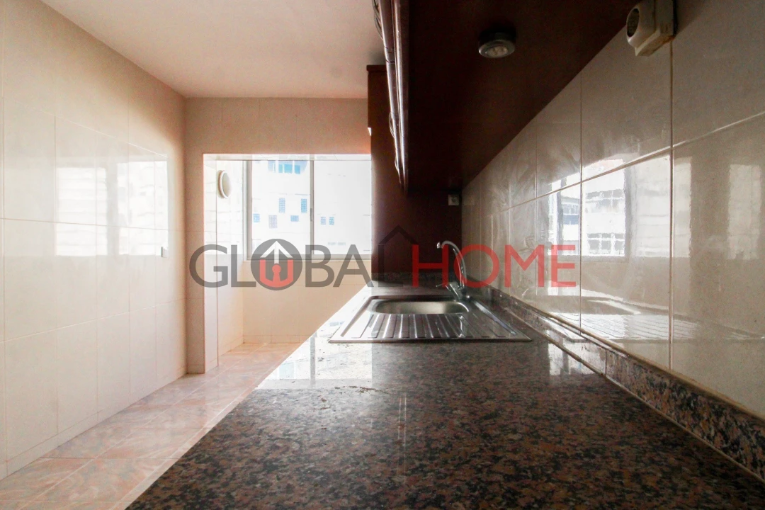 Apartamento T3 para Venda em Vilar de Andorinho Foto 16
