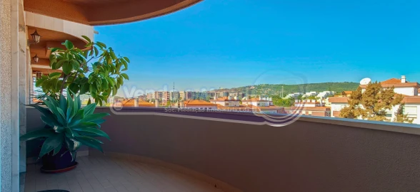 Apartamento T3 para Venda em Alverca do Ribatejo e Sobralinho
