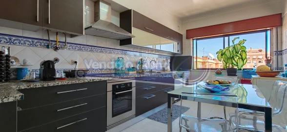 Apartamento T3 para Venda em Alverca do Ribatejo e Sobralinho