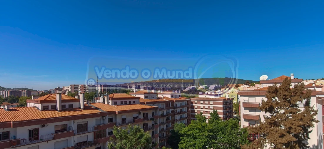 Apartamento T3 para Venda em Alverca do Ribatejo e Sobralinho Foto 7