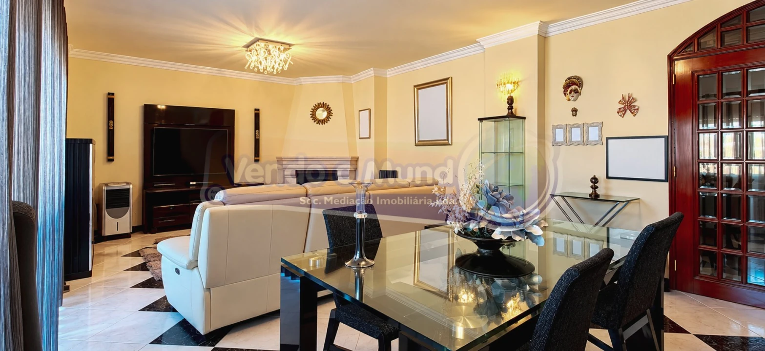 Apartamento T3 para Venda em Alverca do Ribatejo e Sobralinho Foto 2