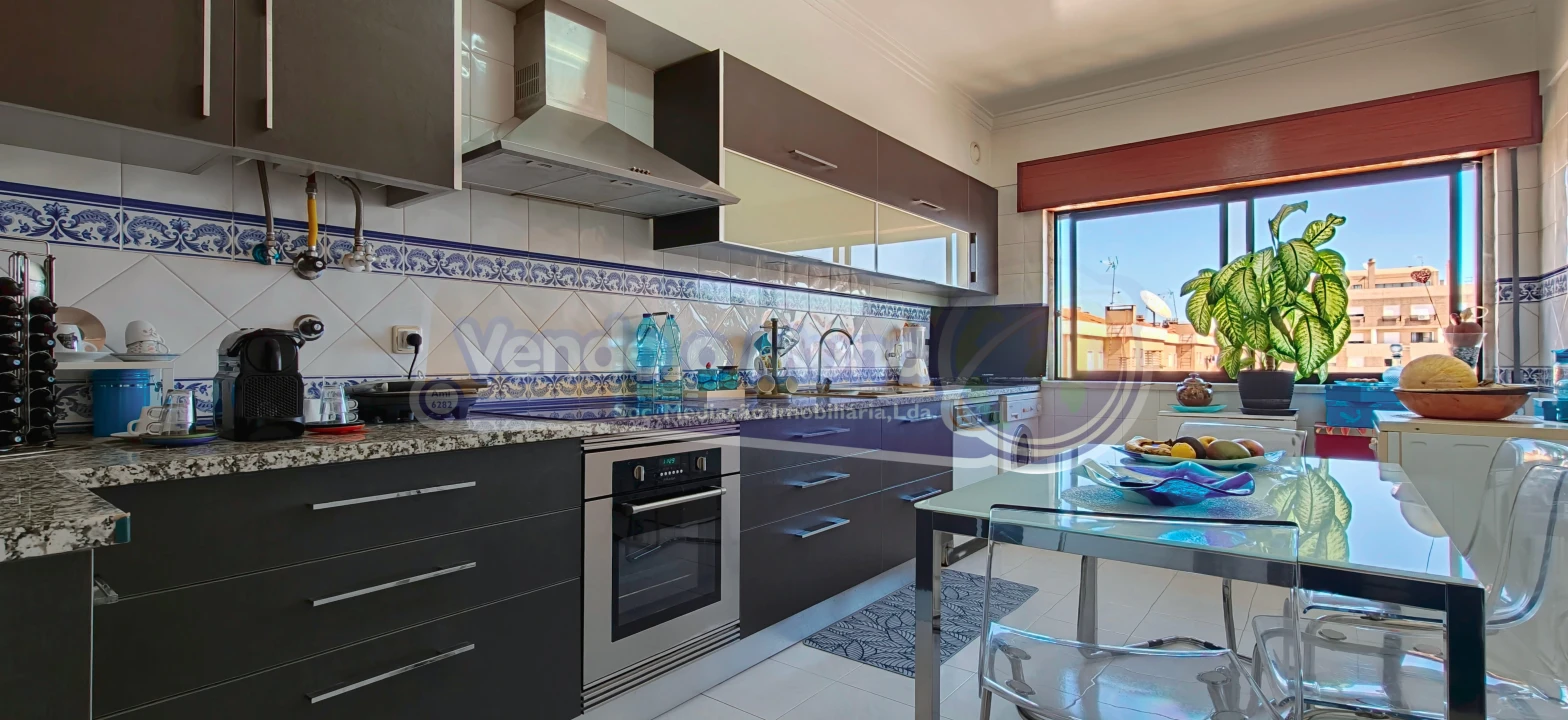 Apartamento T3 para Venda em Alverca do Ribatejo e Sobralinho Foto 11